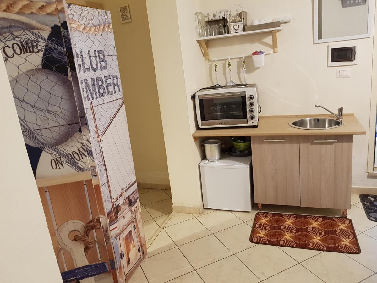 Philos - Appartements & Rooms タラント エクステリア 写真